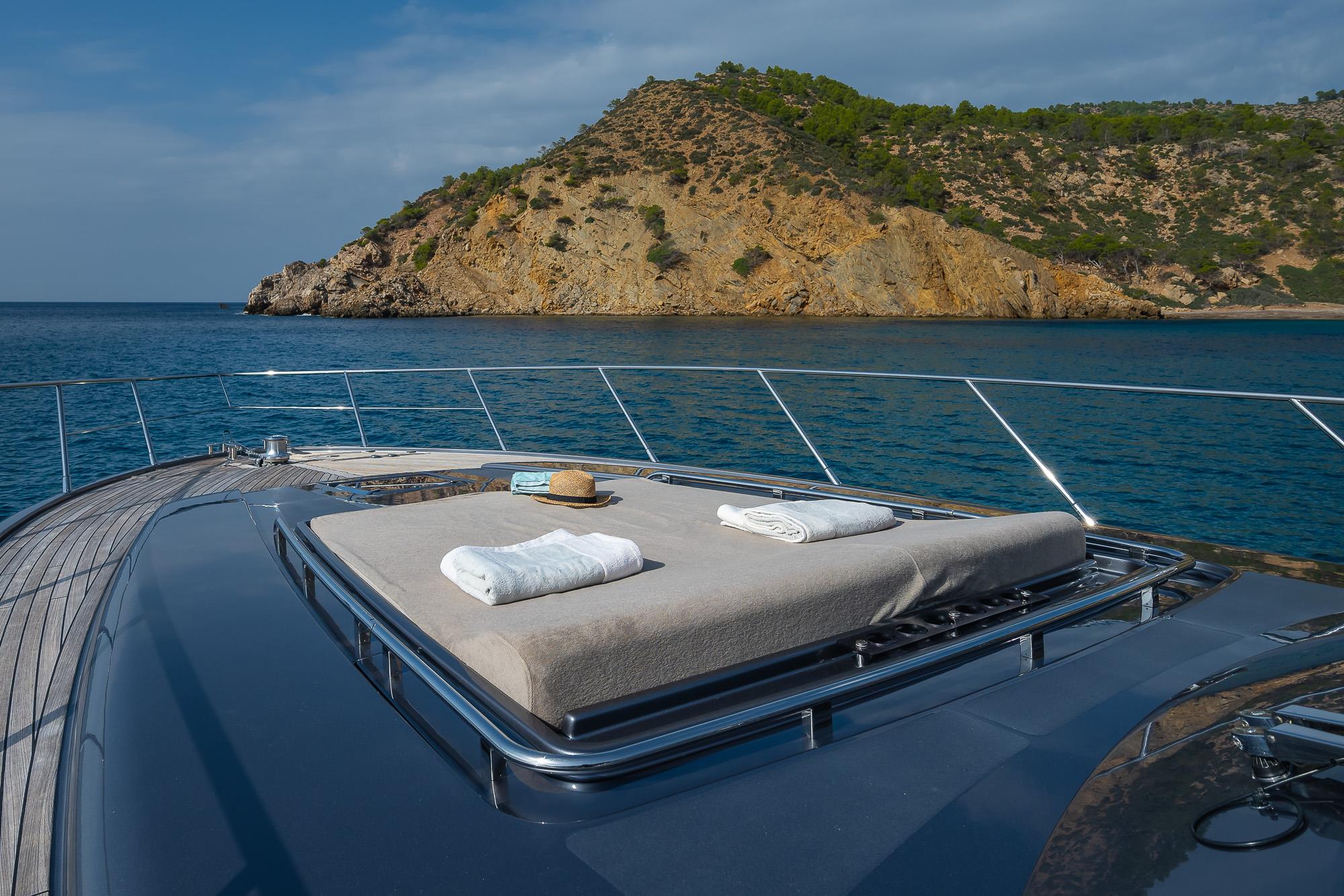 2013 RIVA 63' VIRTUS 